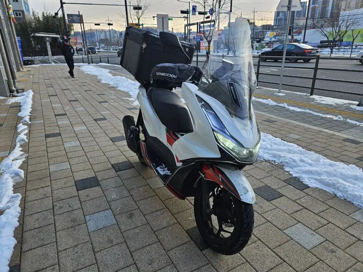 천안 평택 21년식 abs pcx125 5만키로대 판매. 충청 경기 아산